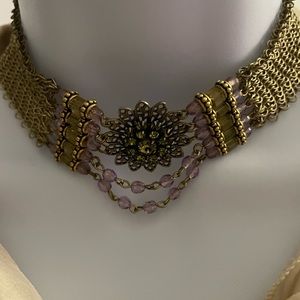 Rachel Reinhart mesh choker